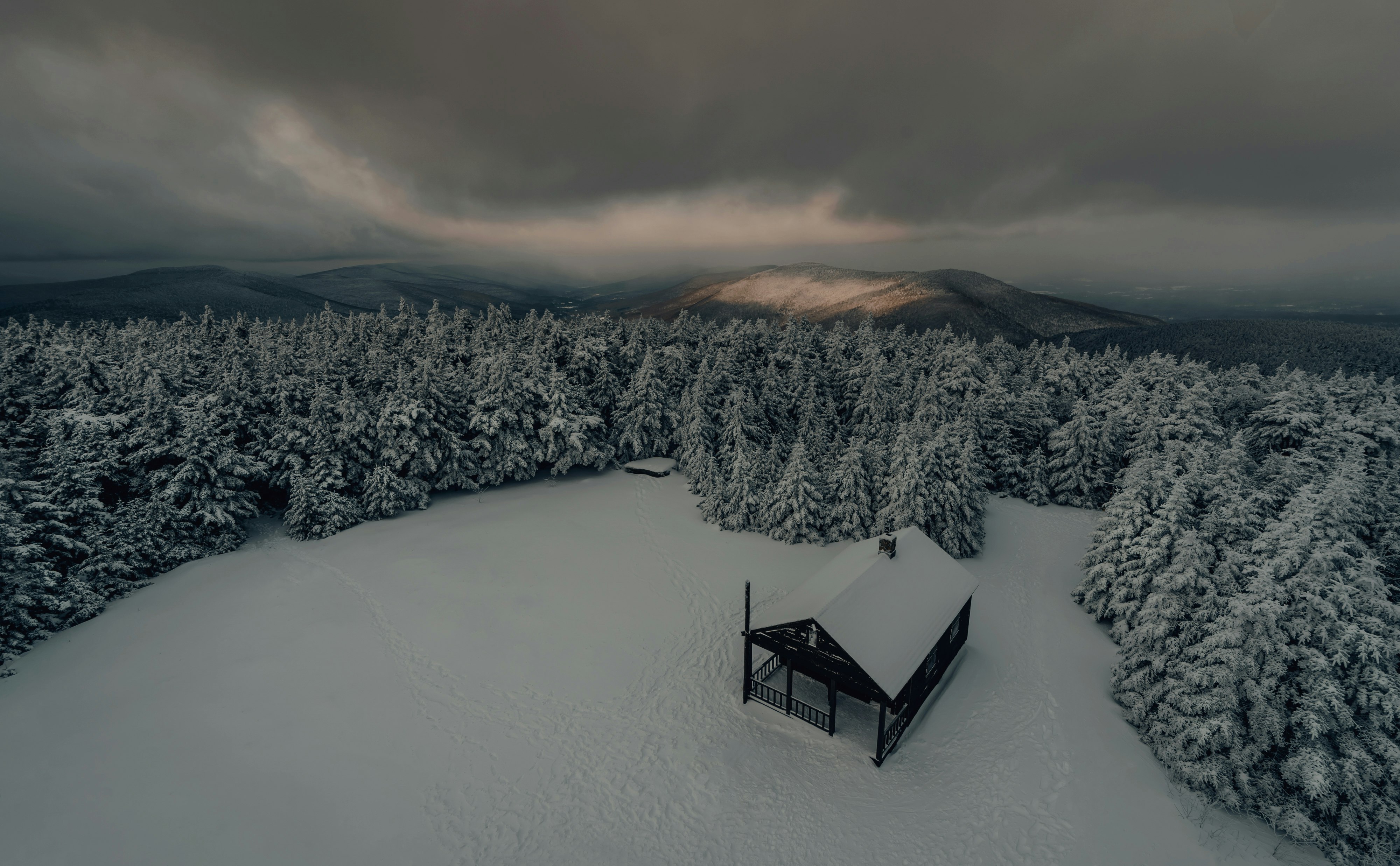 snow covered mountain during daytime